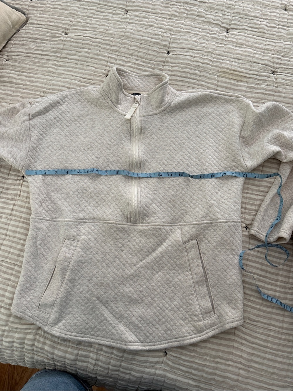 Eddie Bauer Cozy Cream Quilted Half-Zip pullover Size Small - Picture 5 of 5